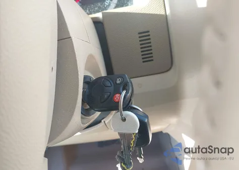 2012 Ford Escape Xlt z USA, uszkodzony, nr VIN 1FMCU9DG7CKA11949